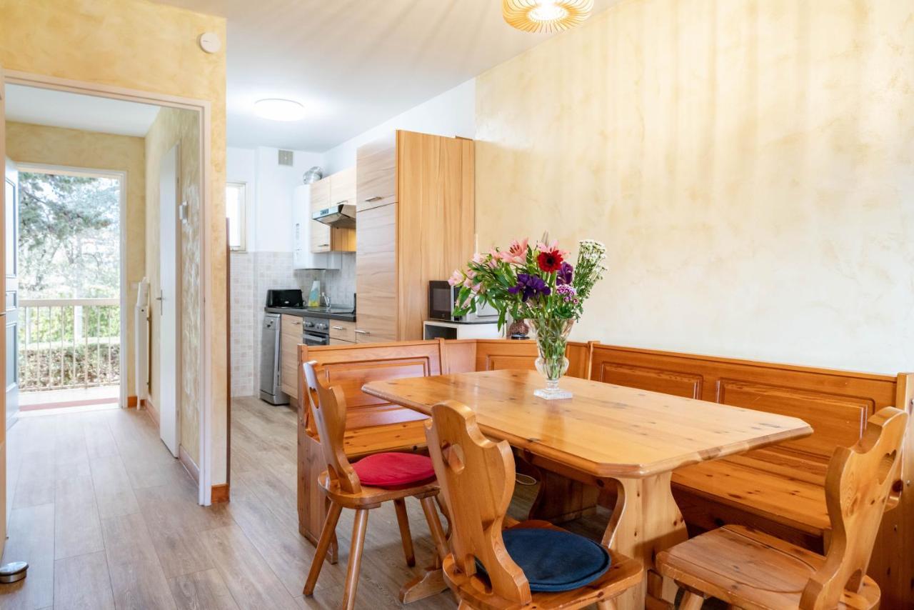 Spacious Apartment At A 5 Min Walk From The Beach อองทีบส์ ภายนอก รูปภาพ